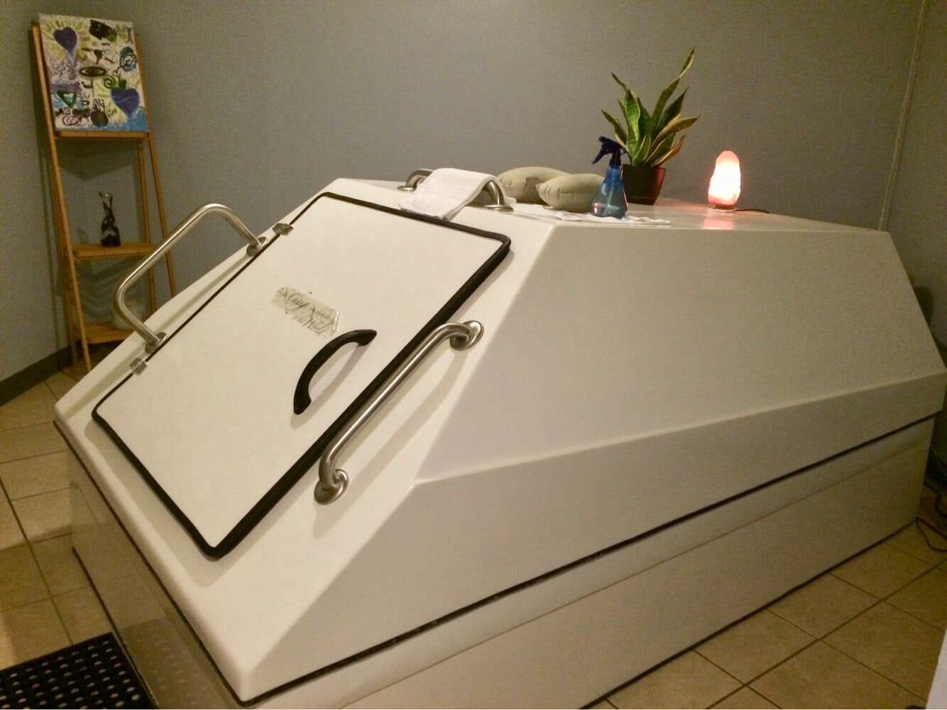 Important_Flotation Tank Gravity Spa